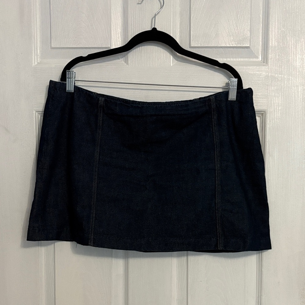 H&M Classic Dark Blue Denim Mini Skirt